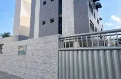 Apartamento mobiliado em Ponta de Campina, 2 quartos, 60m², ar-condicionado, vaga e excelente localização à beira-mar.