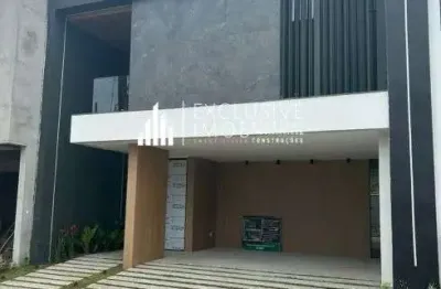 Casa Duplex com 208m2 - 3 amplas suítes + Gabinete no Euroville