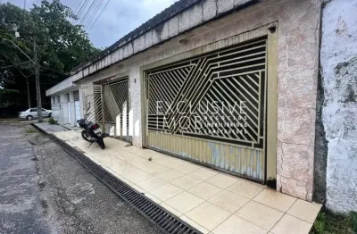 Vendo ampla casa com 4 quartos sendo 3 suítes no conjunto tapajos