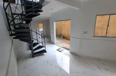 Alugo casa duplex em vila familiar com 3 suítes prox à são brás