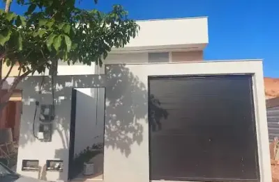 Casa moderna 2 dormitórios à venda no Atlântico Norte - Macaé/RJ