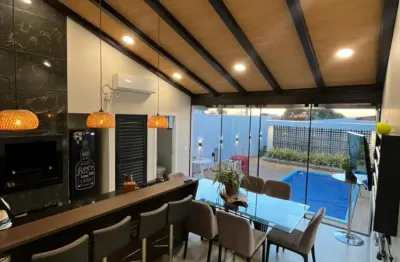Casa mobiliada com 1 suíte + 2 dormitórios à venda, 122 m² por R$ 780.000 - Esmeralda - Cascavel/PR