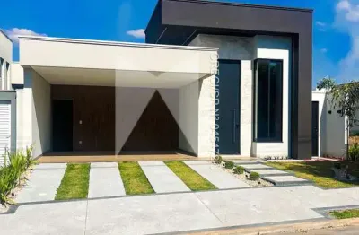 Village Damha III - Residência de Alto Padrão com 3 Suítes e Jacuzzi no Cond. Village Damha III