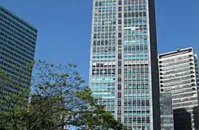 Sala Comercial Icônica no Coração do Centro do Rio | Ao Lado do Metrô Carioca