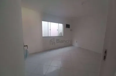 Sobrado residencial à venda, ressacada, itajaí - so0002.