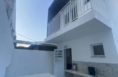 Casas com quintal saia já do aluguel . cotia barueri carapicuiba.