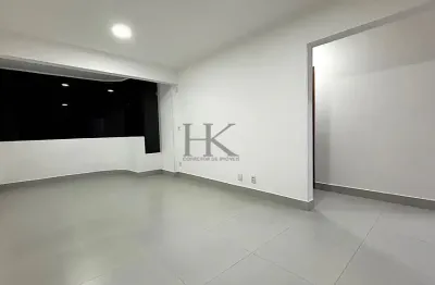 2 quartos, banheiro social, recém reformado! 1 vaga de garagem. Lazer completo.