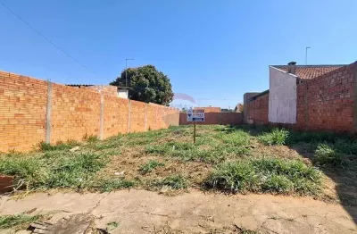 Terreno à venda na Rua Antonio Madureira, lote 03, Rubião Júnior, Botucatu