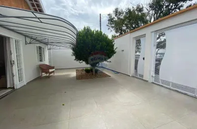 Casa com 3 quartos para alugar na Vila Ferroviária, Botucatu 