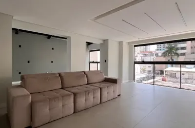 Apto 190 m2, com 4 quartos, sem mobilia e 2 vagas - centro de Balneário Camboriú