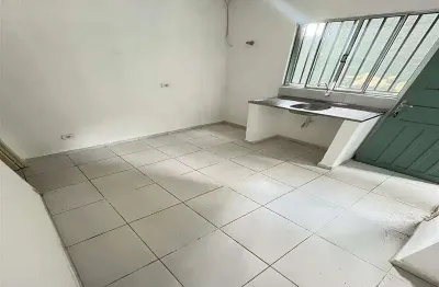 Casa com 1 quarto para alugar na Vila Água Funda, São Paulo 