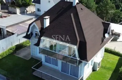 Casa com 3 quartos à venda na Rua Lázar Segal, 10, Alto da Vila Inglesa, Campos do Jordão