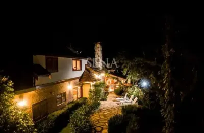 Chácara / sítio com 5 quartos à venda na Rua Bartok, Descansopolis, Campos do Jordão