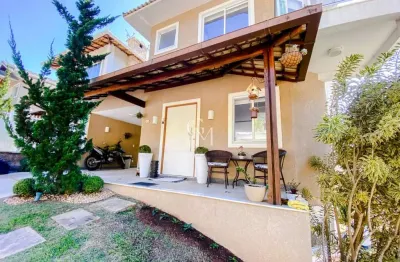 Casa em condomínio fechado com 4 quartos à venda na Rua Júlio Rosa, Tijuca, Teresópolis