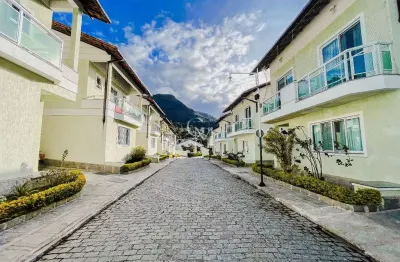 Casa em condomínio fechado com 4 quartos à venda na Rua José Janotti Primo, Agriões, Teresópolis