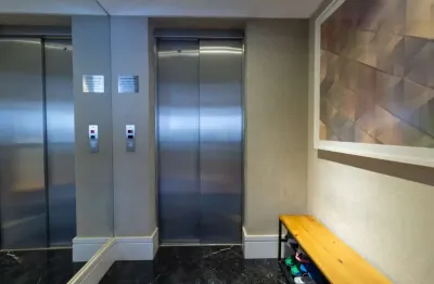 Apartamento para venda em Moema com 3 quartos, sendo 3 suítes , 181m²