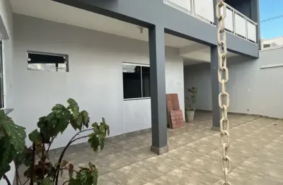 A Venda Linda Casa Sobrado na Vila Giotto/ próximo ao Boa vista!!