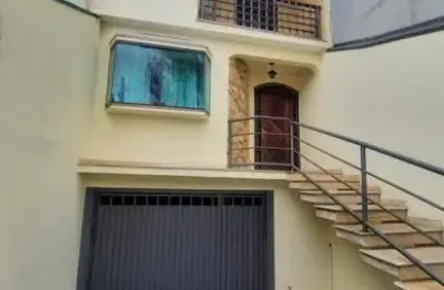 Sobrado dos Seus Sonhos no Jardim Milena: Conforto e Localização Privilegiada .