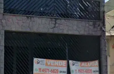 PRÉDIO COMERCIAL COMPLETO NA VILA ALZIRA – 500m² DE ÁREA CONSTRUÍDA.  Oportunidade rara na Rua Carijós. Imóvel trifásico com três pavimentos bem distribuídos: