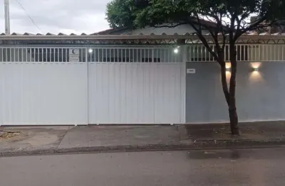 Casa para Locação em Itu, Bairro São Luiz, 3 dormitórios, 1 banheiro, 3 vagas