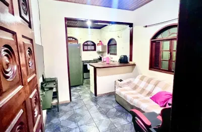 Excelente casa Linear com 2 quartos no bairro nova esperança