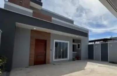 Excelente casa para locação, com 3 quartos, 1 suíte, no Bairro Verdes Mares em Rio das Ostras