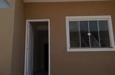 Excelente casa duplex  com 2 quartos, 2 banheiros - Ouro Verde - Rio das Ostras