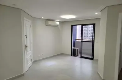 Lindo apartamento recém reformado, com 73m², 3 dormitórios (1 suíte), sala com 2 ambientes, ar-cond