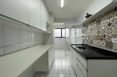 Apartamento espaçoso com 3 dormitórios, 2 vagas e vista livre na av. montemagno – pronto para morar