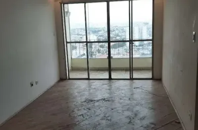 Apartamento à venda, necessita reparos, 2 dormitórios, vaga fixa, 68 metros com varanda grande -  p