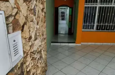 Sobrado grande com 4 dormitórios, 4 suite, edicula com 1 dormitório e banheiro,  2 vadas cobertas à