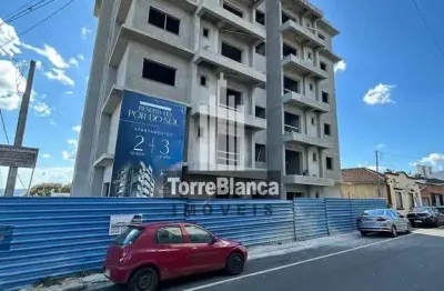 Apartamento à venda no centro, com 2 dormitórios (1 suíte), 1 vaga de garagem e lazer completo