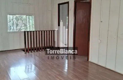 Locação - casa com 3 quartos, 2 vagas de garagem, espaço externo, estrela.