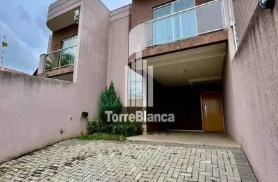 Locação  ou venda - sobrado com 3 quartos (sendo 1 suíte), área externa com churrasqueira, 2 vagas,