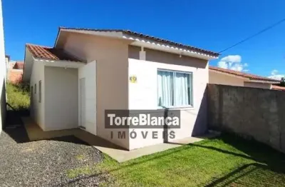 Casa, à venda e locação, 2 dormitórios, terreno amplo, bairro contorno.