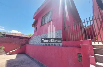 Locação - casa com 4 quartos (sendo 1 suíte), 1 vaga de garagem, churrasqueira, próximo a rodoviári