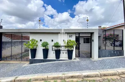 Casa com 3 quartos à venda na Rua Quaresmeira, Contorno, Ponta Grossa