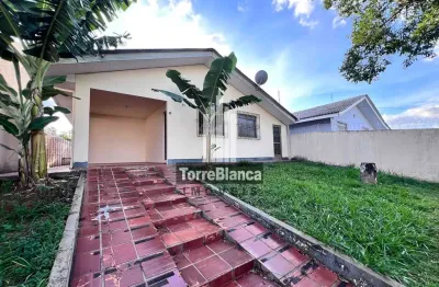 Casa à venda: 3 quartos, edícula com churrasqueira, 2 vagas de garagem, quintal amplo, 324 m² – uva