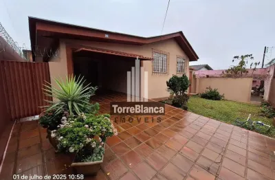 Casa para venda, 3 quartos sendo 1 suíte, 2 vagas, terreno amplo, rio verde, uvaranas.