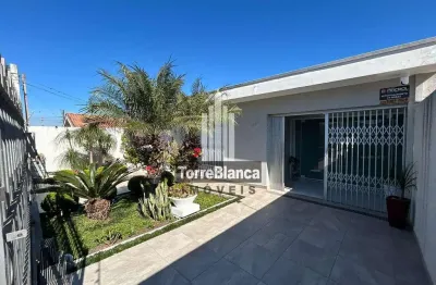 Casa à venda, 3 quartos sendo 1 suíte, 3 banheiros, 2 vagas de garagem, 448 m² total, próximo ao sh