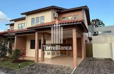Locação - sobrado com 3 quartos (sendo 1 suíte), 2 vagas de garagem, condomínio flamboyant, órfãs.