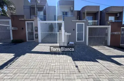 Locação  ou venda - sobrado com 3 quartos (sendo 1 suíte), área externa com churrasqueira, 2 vagas,