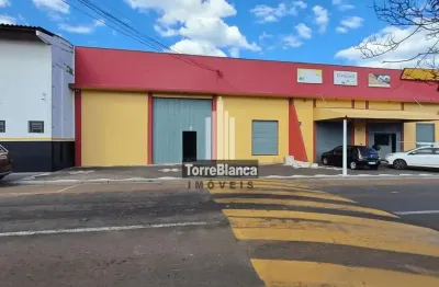 Galpão / barracão para locação, 206m², salão amplo, pé-direito alto, cozinha, estacionamento, rua b