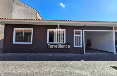 Casa à venda em condomínio fechado com 3 quartos e churrasqueira