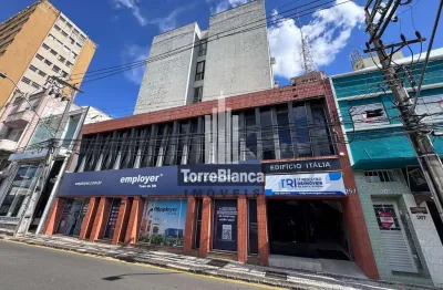 Locação - sala comercial, 4 salas, 120 m², localização privilegiada, edifício itália, centro.