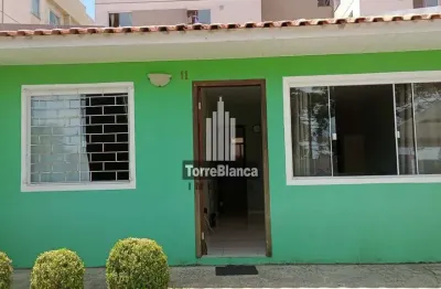 Casa à venda, 2 quartos, próximo Hospital São Camilo, Uvaranas, Ponta Grossa, PR