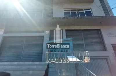 Galpão / barracão para locação, 245 m², 3 vagas rotativas, 2 banheiros, centro.