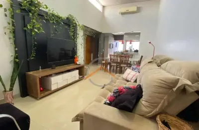 Casa com 3 quartos à venda na Rua Takabumi Murata, 284, Gleba Fazenda Palhano, Londrina