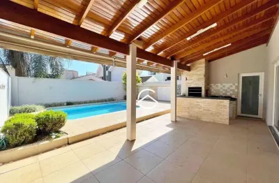 Aconchegante casa assobradada condominio villagio pinheiro