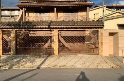 Casa Alto Padrão com Piscina, Lareira, Closet e Banheira – Jardim Primavera, Bragança Paulista